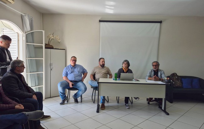 Prefeitura e ACIAS discutem novo estacionamento rotativo em Sumaré
