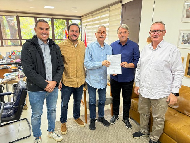 Prefeitura inicia processo para assumir área do Centro Cívico