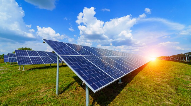 Roberta Lima propõe painéis solares em prédios públicos de Americana