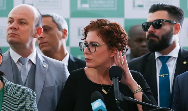 STF condena Carla Zambelli a cinco anos por porte ilegal de arma 1 STF condena Carla Zambelli a cinco anos por porte ilegal de arma