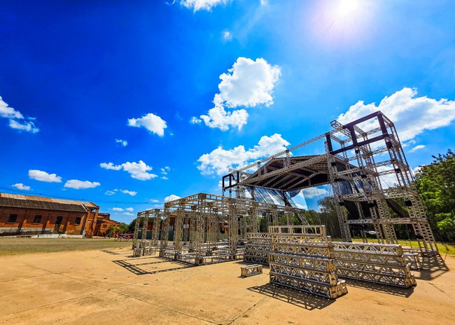 Santa Bárbara Rock Fest 2025 terá maior palco já montado na cidade