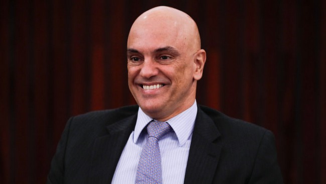 Fachin é eleito presidente do STF e Moraes será vice
