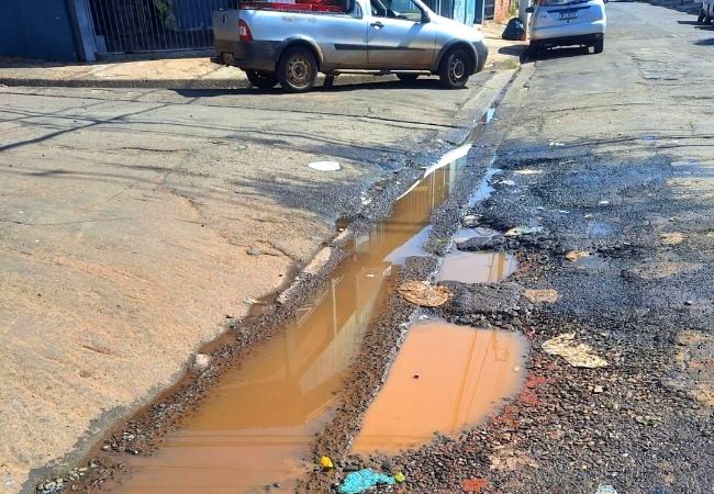 Vereador pede reconstrução de canaleta no Conjunto dos Trabalhadores