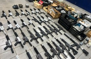 armas-americana-santa-barbara-faccoes