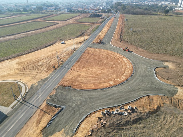 Obras de duplicação da Estrada da Balsa avançam com base do novo pavimento 1 obra-balsa