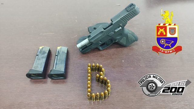 Homem com arma em via pública é preso pela PM em Americana 1 preso-arma-pm