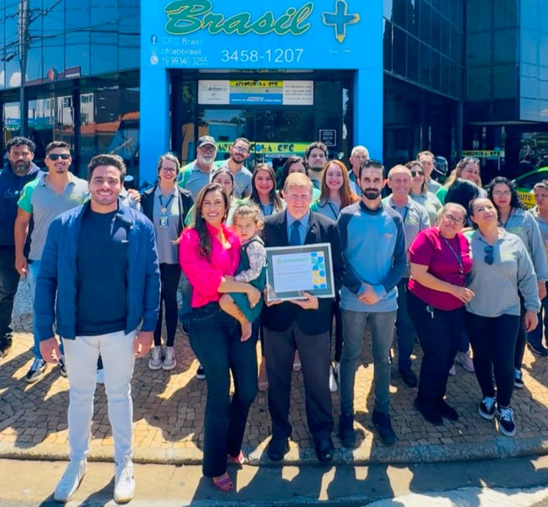 Auto Escola Brasil é homenageada pelos 30 anos de atuação 1 Auto Escola Brasil é homenageada pelos 30 anos de atuação