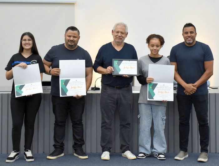 Câmara aprova dois projetos de lei e homenageia cidadãos em Santa Bárbara 2 Câmara aprova dois projetos de lei e homenageia cidadãos em Santa Bárbara