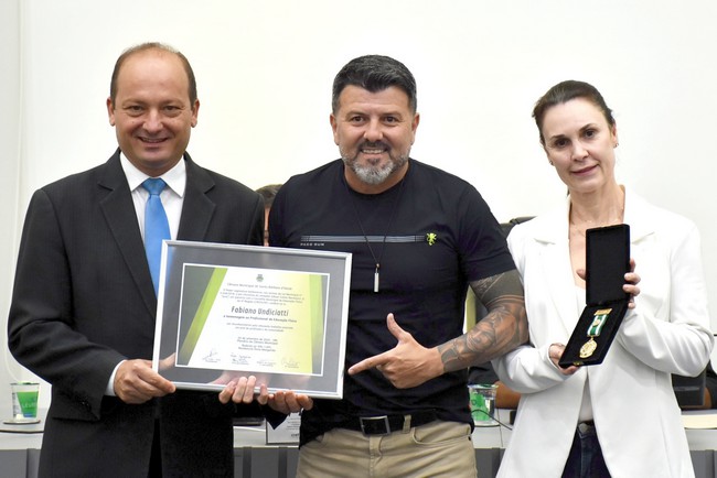 Câmara de Santa Bárbara aprova projetos e oito moções em sessão 2 Câmara de Santa Bárbara aprova projetos e oito moções em sessão