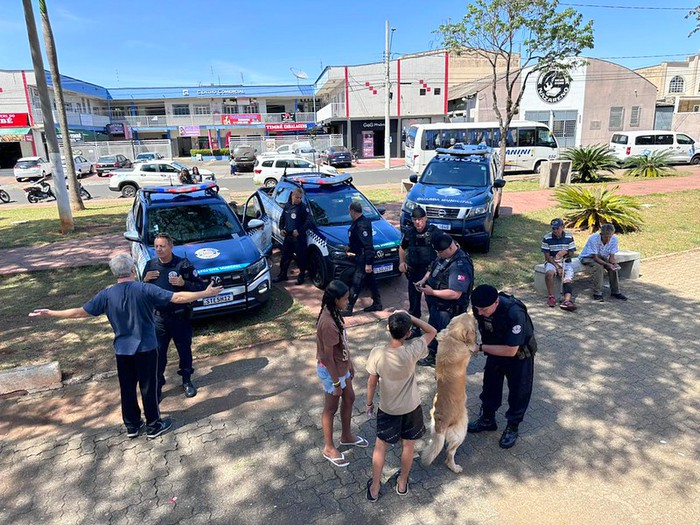 Campanha Apaixonados por Árvores reúne 180 pessoas no bairro Cidade Jardim 2 Campanha Apaixonados por Árvores reúne 180 pessoas no bairro Cidade Jardim