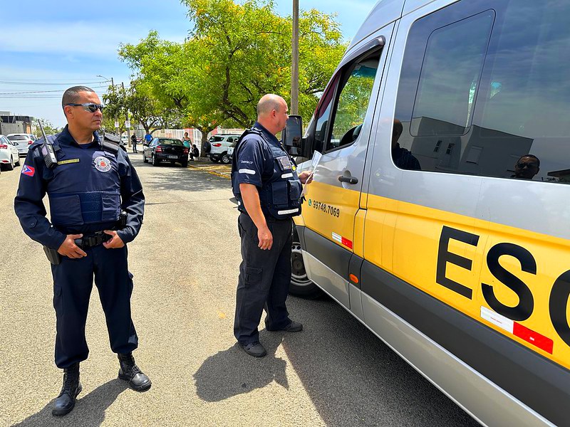 Fiscalização reforça segurança no transporte escolar em Americana 2 Fiscalização reforça segurança no transporte escolar em Americana