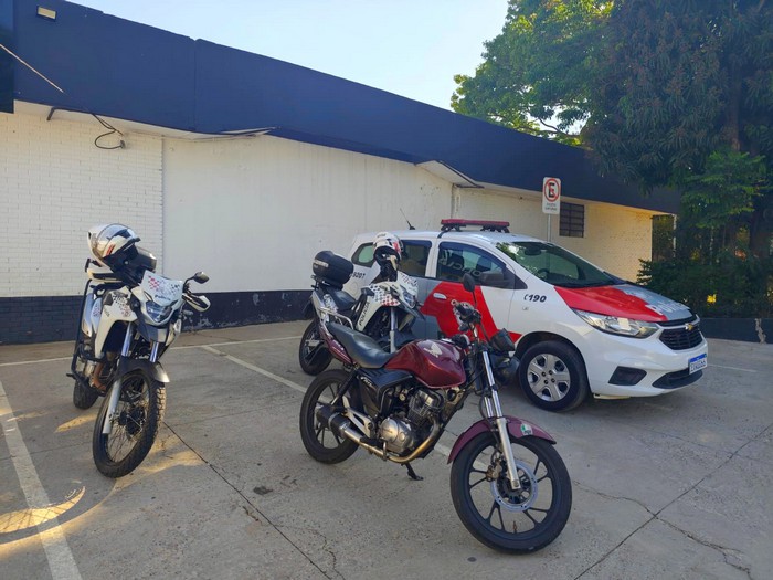 Ladrão é preso em S. Bárbara após furtar moto em Americana 1 Homem é preso em S. Bárbara após furtar motocicleta em Americana