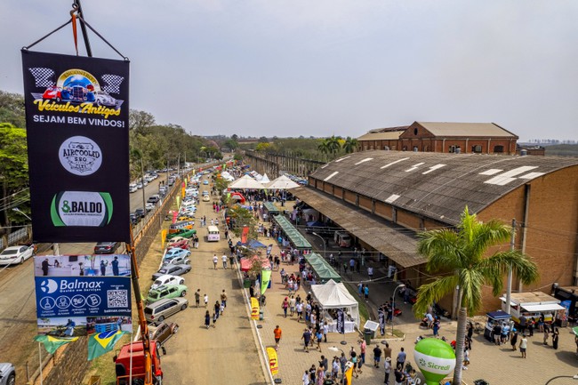 Santa Bárbara terá encontro de veículos antigos com shows neste fim de semana 1 Santa Bárbara terá encontro de veículos antigos com shows neste fim de semana