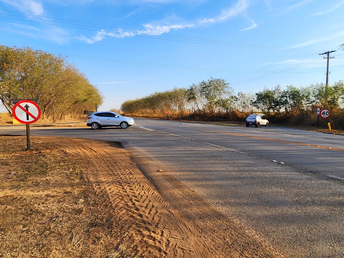 Vereador pede lombadas na SP-306 em Santa Bárbara 1 Vereador pede lombadas na SP-306 em Santa Bárbara