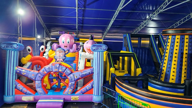 Tivoli Shopping recebe parque inflável gigante com atrações de 8 metros 1 parque-inflavel-tivoli