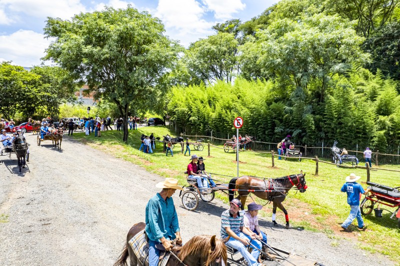 15º Desfile de Cavaleiros e Muladeiros integra Festival Raízes em SBO 2 15º Desfile de Cavaleiros e Muladeiros integra Festival Raízes em SBO