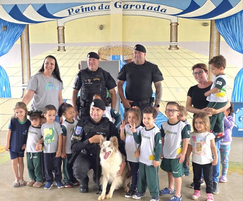 Canil da Polícia Municipal encanta alunos em escolas de Sumaré 1 Canil da Polícia Municipal encanta alunos em escolas de Sumaré
