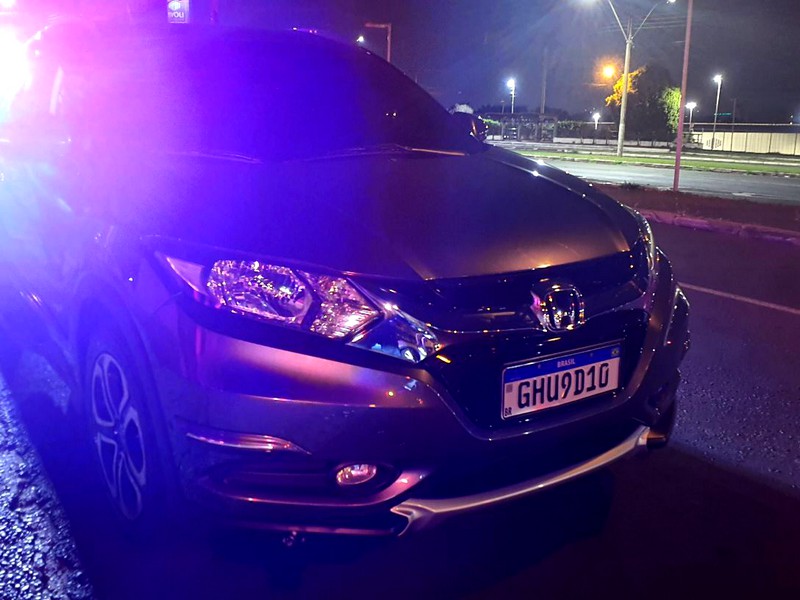 Guarda de Americana prende homem com carro furtado e placas adulteradas 2 Guarda de Americana prende homem com carro furtado e placas adulteradas