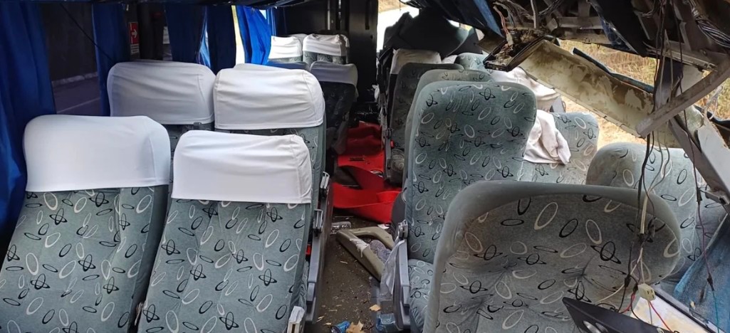 Ônibus tomba na Serra dos Ventos e deixa 17 mortos em Pernambuco 3 Ônibus tomba na Serra dos Ventos e deixa 17 mortos em Pernambuco