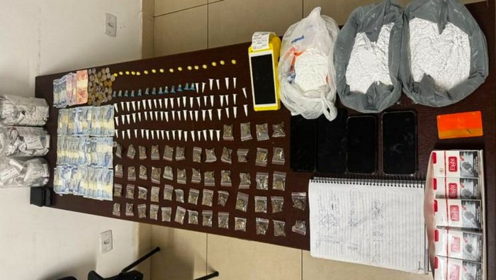 Polícia Militar apreende drogas e caça-níqueis em bar de Sumaré 1 Polícia Militar apreende drogas e caça-níqueis em bar de Sumaré
