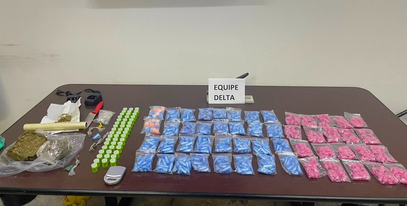 Polícia Militar encontra 1,4 kg de drogas em apartamento na Praia Azul 1 Polícia Militar encontra 1,4 kg de drogas em apartamento na Praia Azul