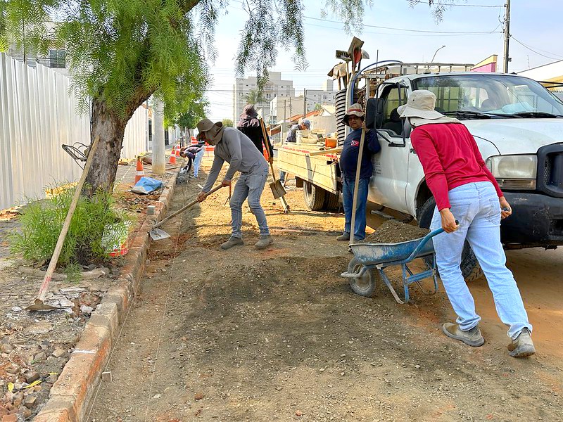 Prefeitura de Americana reconstrói galeria pluvial na Rua das Palmeiras 2 Prefeitura de Americana reconstrói galeria pluvial na Rua das Palmeiras