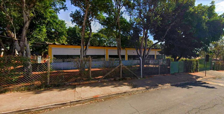 Vereador pede obras na quadra da Escola Gemma Capello
