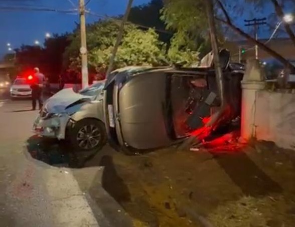 estado-grave-acidente-americana