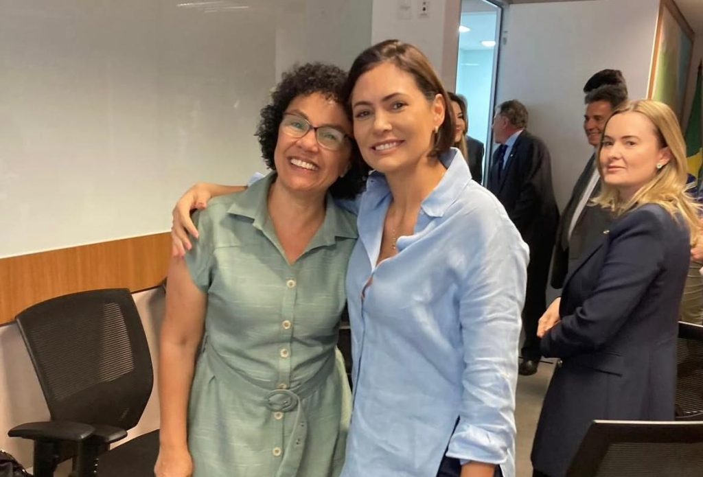 Vereadora Leonora vai a Brasília e encontra Michelle Bolsonaro em evento do PL Mulher 1 leonora-brasilia-michelle