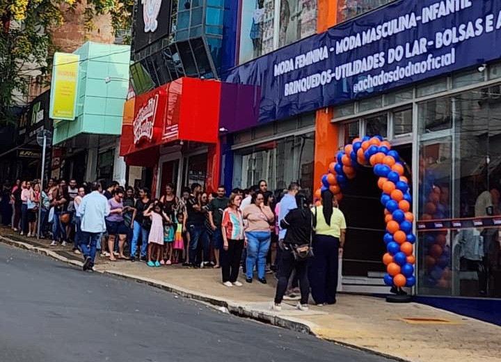 Inauguração de nova loja no centro de Americana forma fila de clientes 1 nova-loja-centro-americana