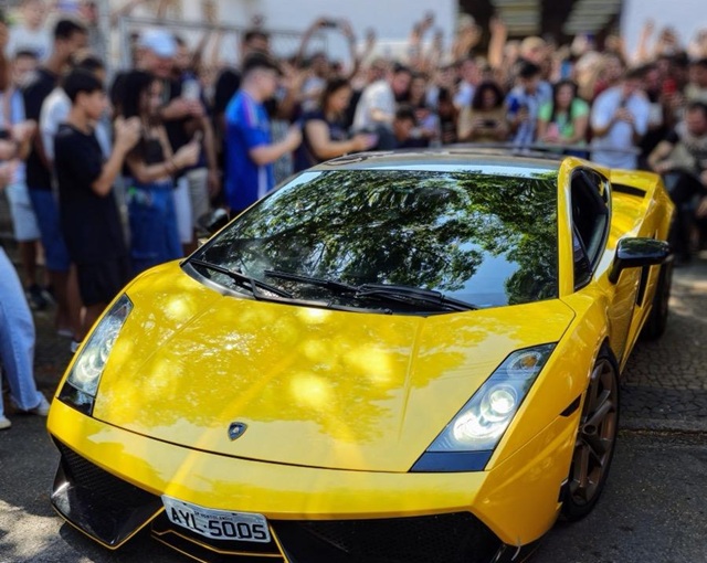 Encontro de carros (2)