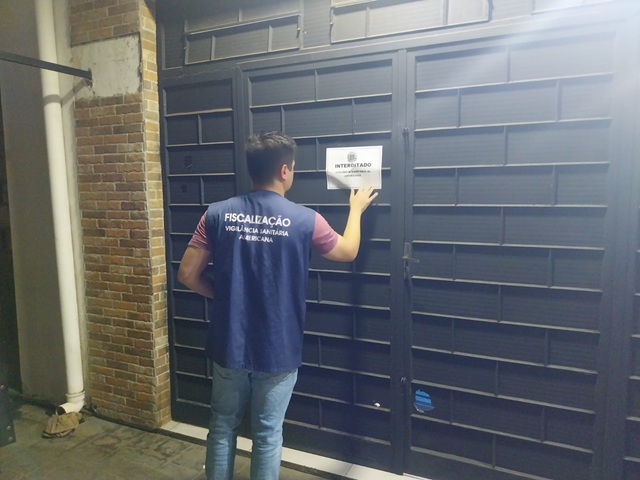 Interdição adega americana