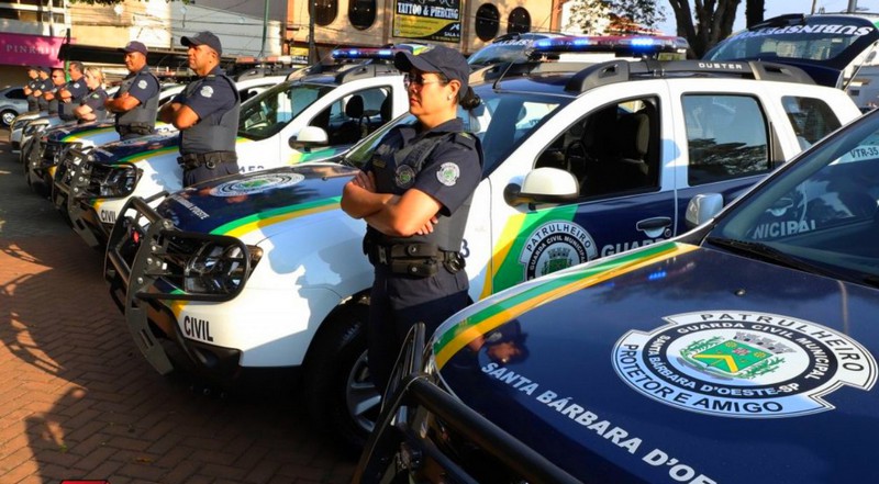 Jovem é preso por ameaçar e danificar casa da mãe em S. Bárbara