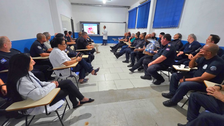 Polícia Municipal de Sumaré promove ação de conscientização sobre câncer de próstata