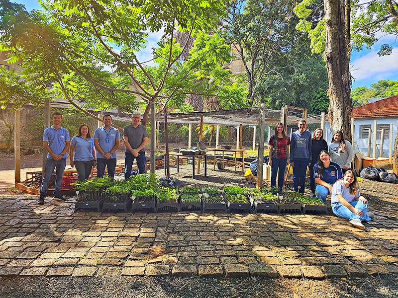 Projeto Refloresta de S. Bárbara encerra 2025 com entrega final de mudas 1 Projeto Refloresta de S. Bárbara encerra 2025 com entrega final de mudas