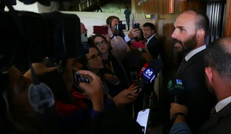 STF torna Eduardo Bolsonaro réu por atuação nos EUA