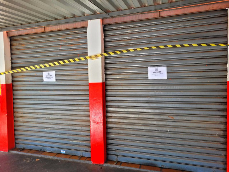 Vigilância interdita lanchonete por atividade irregular no Jardim Progresso