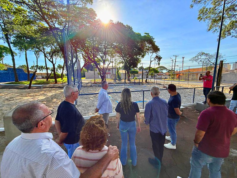Americana revitaliza Praça Sérgio Pastana e entrega nova quadra de areia