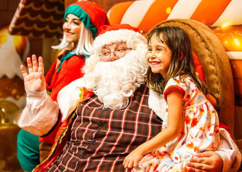 Casa do Papai Noel recebe espetáculo “Era uma vez o Natal” nessa segunda