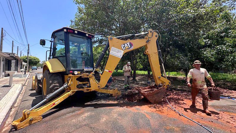 DAE faz força-tarefa contra vazamentos na região do Jardim Boer