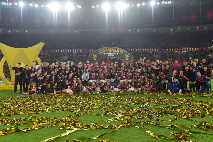 Flamengo conquista o Brasileirão com vitória no Maracanã 1