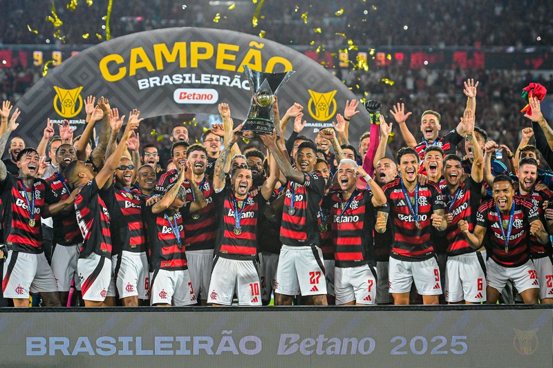 Flamengo conquista o Brasileirão com vitória no Maracanã