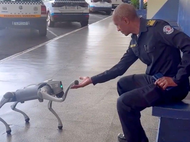 Gama investe em drone e cão-robô para reforçar segurança pública em Americana