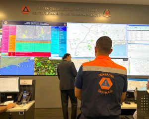 Governo SP cria gabinete de crise e alerta para chuvas intensas