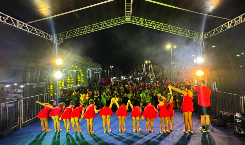 Natal na Praça reúne 3 mil pessoas em Nova Odessa 2 Natal na Praça reúne 3 mil pessoas em Nova Odessa