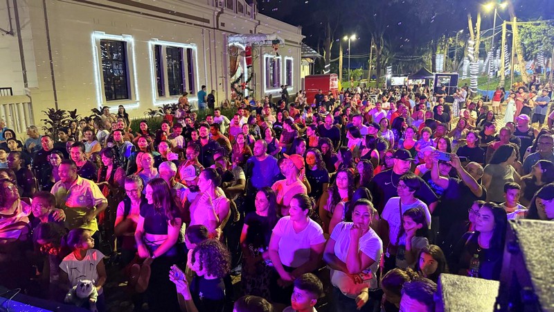 Natal na Praça reúne mais de 5 mil pessoas em Nova Odessa