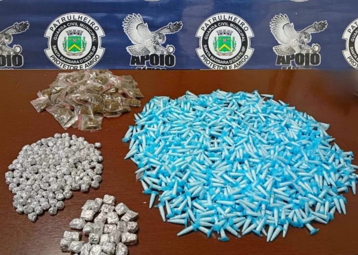 Suspeito foge e abandona mochila com mais de mil porções de drogas no Romano