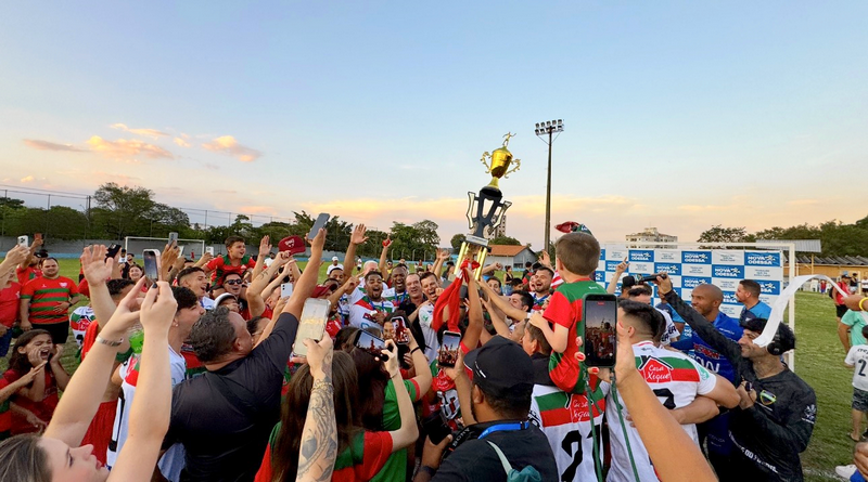 Unidos da Vila Azenha conquista título da 1ª Divisão do Futebol Amador em Nova Odessa 1 Unidos da Vila Azenha conquista título da 1ª Divisão do Futebol Amador em Nova Odessa