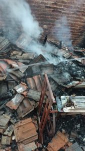 casa-incendio-americana (4)