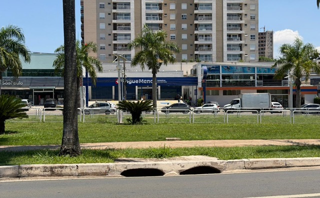 farmacia-pague-menos-avenida-brasil-entrenews